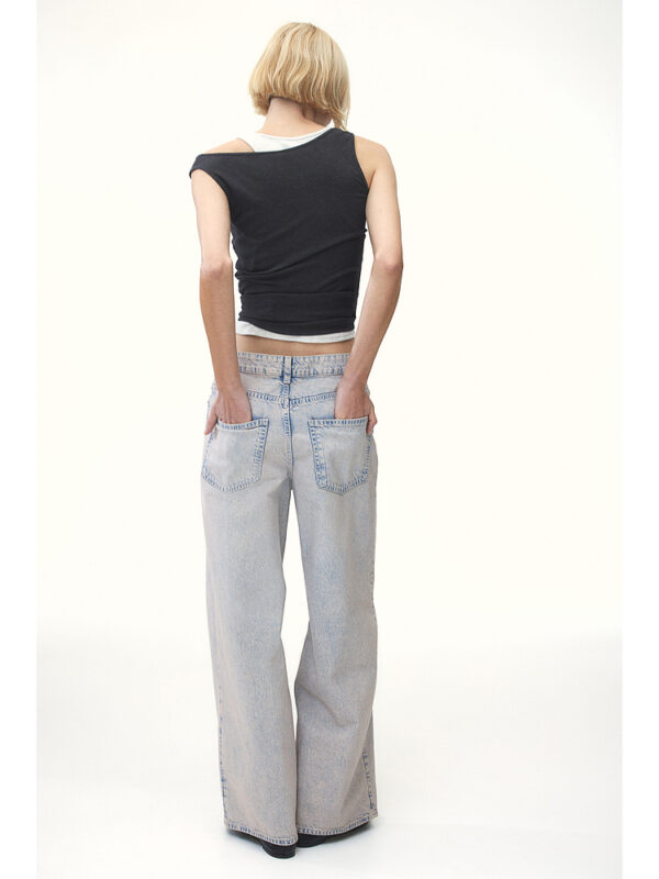 Spring Women’s Casual Loose-Fit Mid-Rise Straight-Leg Jeans – Stacked Style, Relaxed Confidence