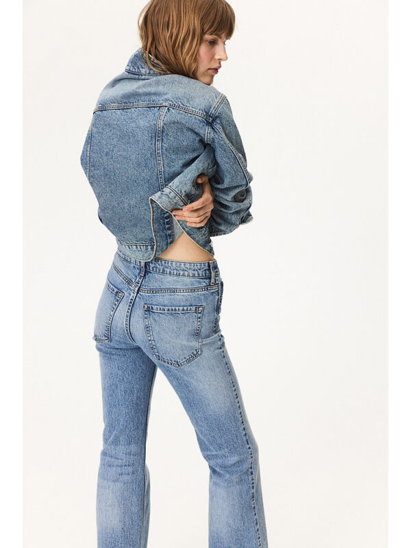 Spring Women’s High-Waisted Slim-Fit Flared Jeans – A Curve-Loving Classic with Modern Stretch