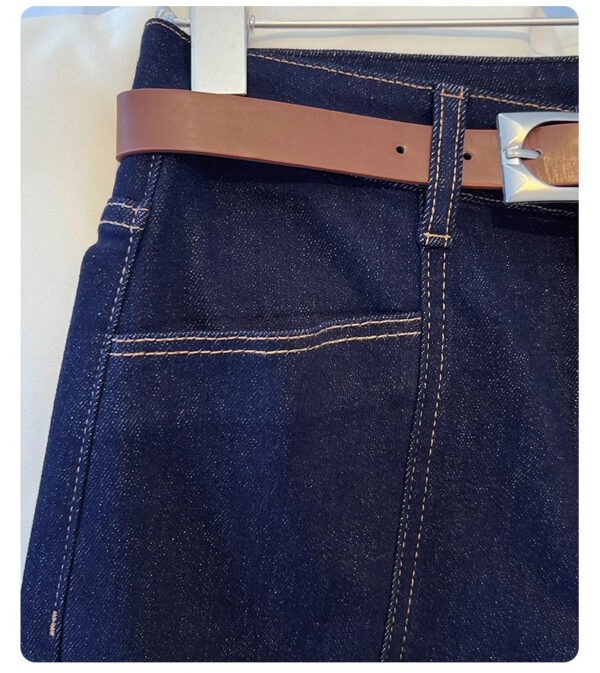 Fall 2024 Women’s High-Waisted Denim Blue Straight-Leg Jeans – Crescent Flare, Timeless Elegance