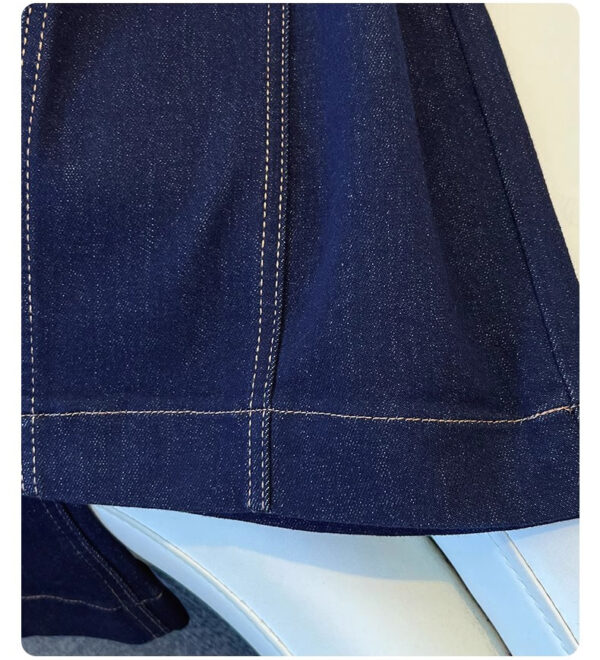 Fall 2024 Women’s High-Waisted Denim Blue Straight-Leg Jeans – Crescent Flare, Timeless Elegance