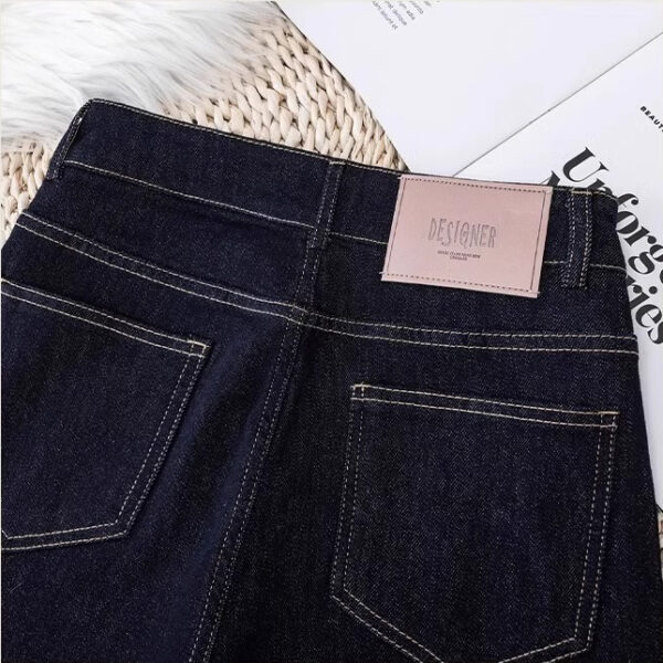 Spring Women’s High-Waisted Denim Blue Flared Jeans – A Flattering Fit That Feels Like You