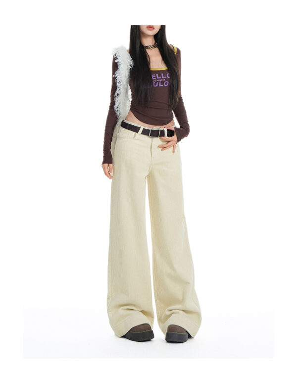 Spring Women’s Corduroy Beige Straight-Leg Jeans – Soft Texture, Relaxed Elegance