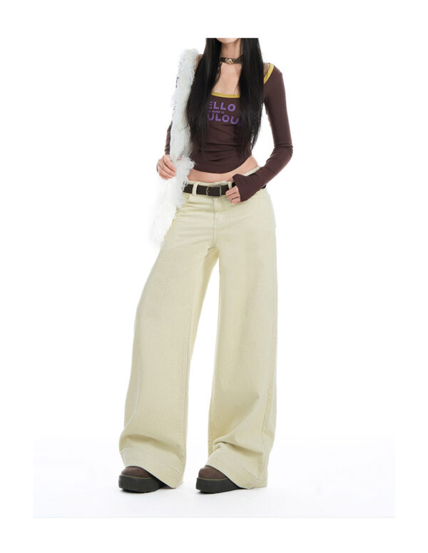 Spring Women’s Corduroy Beige Straight-Leg Jeans – Soft Texture, Relaxed Elegance