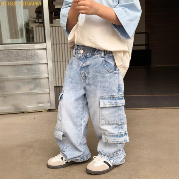 2025 New Korean-Style Boys' Loose Fit Vintage Denim Cargo Pants – Streetwear-Inspired Comfort for Trendy Toddlers