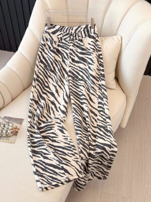 主图-01 Vintage Zebra-Print Washed Wide-Leg Denim Pants — Bold Retro & Effortless Drape