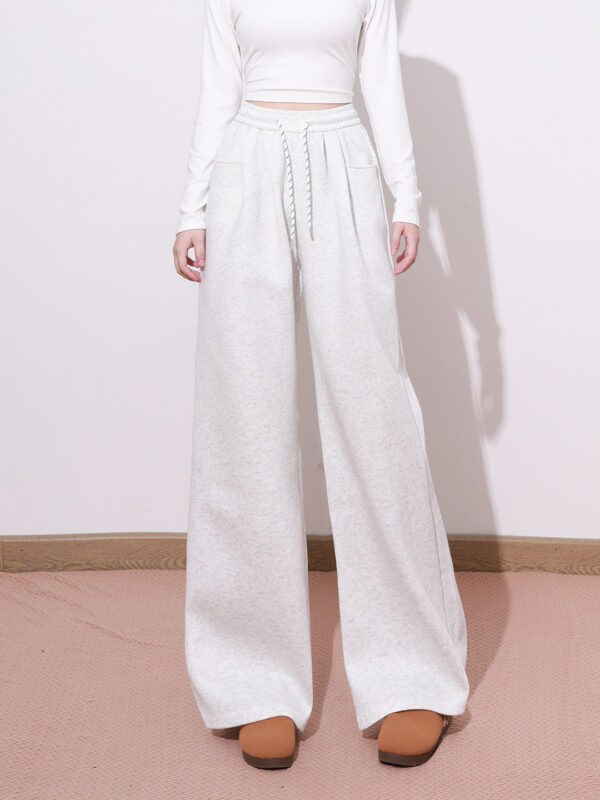 Relaxed Draped Wide-Leg Pants — High Waist & Effortless Comfort