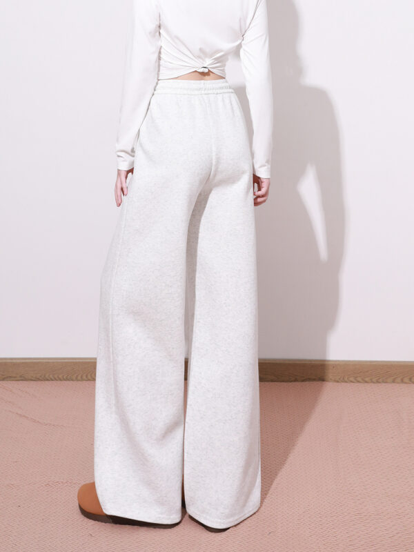 Relaxed Draped Wide-Leg Pants — High Waist & Effortless Comfort