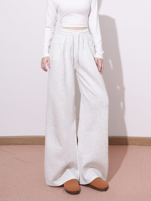 Relaxed Draped Wide-Leg Pants — High Waist & Effortless Comfort