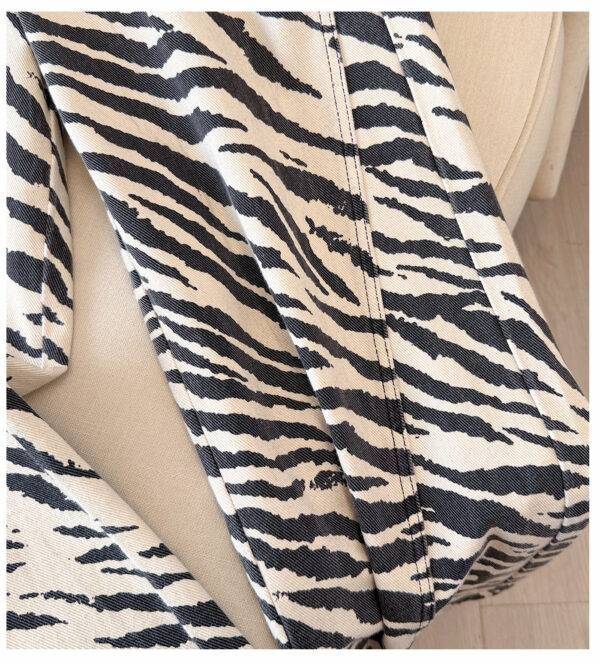 详情-13 Vintage Zebra-Print Washed Wide-Leg Denim Pants — Bold Retro & Effortless Drape