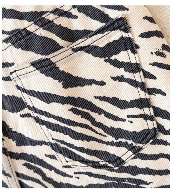 详情-15 Vintage Zebra-Print Washed Wide-Leg Denim Pants — Bold Retro & Effortless Drape