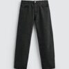Mid-Waist Washed Straight-Leg Denim Jeans — Classic American Casual Essential