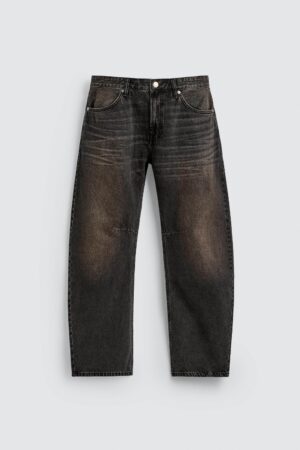 Mid-Waist Washed Barrel-Leg Denim Jeans — Relaxed Fit with Modern Volume